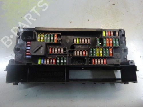 Used Fuse box BMW 5 (F10) 535 i xDrive (306 hp) 24380214
