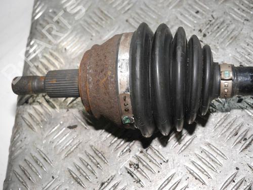 Drivaksel fortil venstre VW GOLF IV (1J1) 1.6 16V | BP29827767M38 