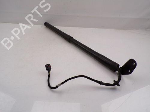 tailgate-lift-support-porsche-cayenne-92a-2010-2011-2012-2013-2014-2015-2016-2017-2018-32653193 main image