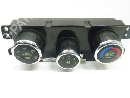 Used Climate control Climate control HYUNDAI TUCSON (JM) 2.0 All-wheel Drive (141 hp) 33683920 33683920
