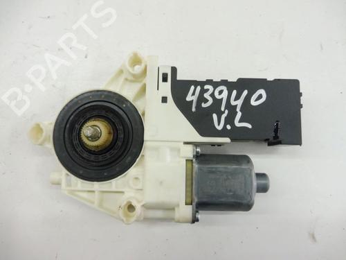 Used Left front window motor Left front window motor PEUGEOT 407 (6D_) 2.0 HDi 135 (6DRHRH, 6DRHRE, 6DRHRG, 6DRHRJ) (136 hp) 33140854 33140854