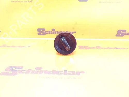 Used Headlight switch VW POLO (9N_, 9A_) 1.2 12V (64 hp) 24390716