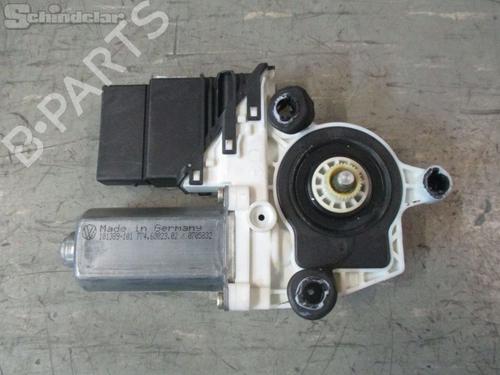 Fensterhebermotor hinten links für VW GOLF IV (1J1) 1.6 16V (105 hp) 23507835