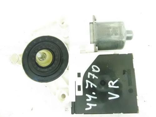 Used Right front window motor Right front window motor VW GOLF V Variant (1K5) 1.9 TDI (105 hp) 33140583 33140583