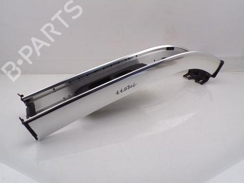 Used Armrest / Center console OPEL MERIVA B MPV (S10) 1.4 (75) (140 hp) 32838457