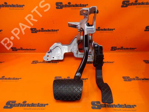 Pedal MERCEDES-BENZ M-CLASS (W164) ML 350 CDI 4-matic (164.122) (224 hp) 32829627