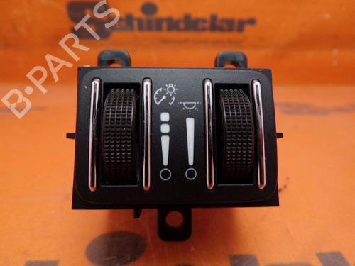 kombi-kontakt-stilkkontakt-maserati-quattroporte-vi-2012-32836599 main image