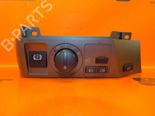 Used Headlight switch BMW 7 (E65, E66, E67) 745 i, Li (333 hp) 24389924