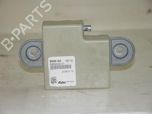 Used Electronic module BMW 5 (F10) 525 d (204 hp) 24386370