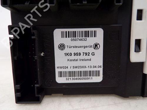 Moteur de lève-vitre avant droit VW GOLF V (1K1) 1.9 TDI 4motion | BP30912107E20