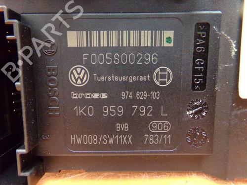 Right front window motor VW GOLF V Variant (1K5) 1.9 TDI | BP33152162E20 - Image 8