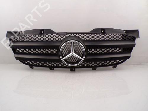 Used Grille MERCEDES-BENZ SPRINTER 3-t Bus (B906) 213 CDI (906.711, 906.713) (129 hp) 32650593