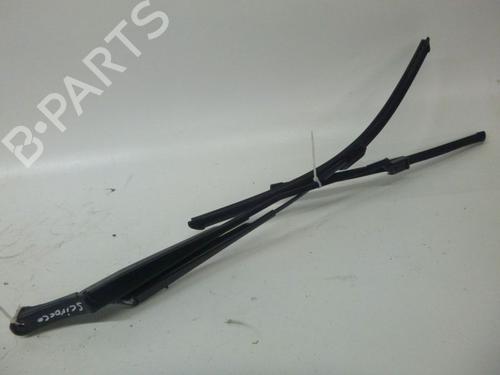 Used Front windshield wiper arm VW SCIROCCO III (137, 138) 1.4 TSI (160 hp) 32824089