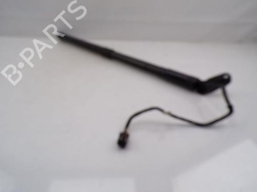 tailgate-lift-support-porsche-cayenne-92a-2010-2011-2012-2013-2014-2015-2016-2017-2018-32653192 main image