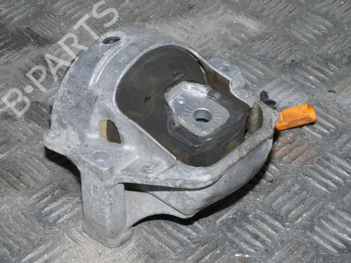 Used Engine mount Engine mount AUDI Q5 (8RB) 2.0 TFSI quattro (224 hp) 33145757 33145757