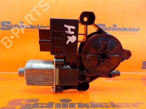 Used Right rear window motor SKODA OCTAVIA III Combi (5E5, 5E6) 1.5 TSI (150 hp) 32830802