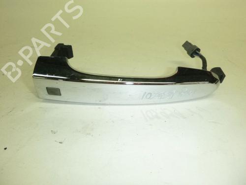 front-right-exterior-door-handle-kia-sorento-ii-xm-2009-2010-2011-2012-2013-2014-2015-2016-32639039 main image