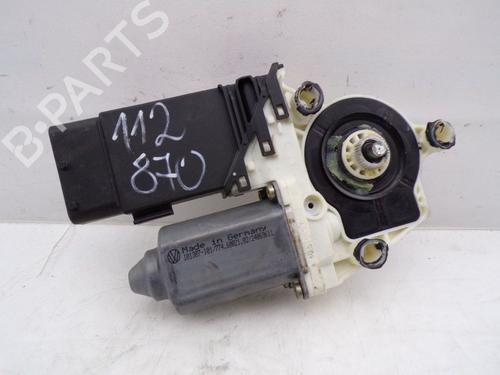 Used Left front window motor VW BORA I (1J2) 1.6 (101 hp) 32841377