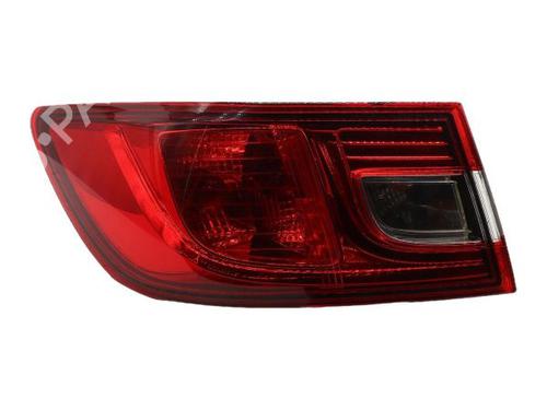 right-taillight-renault-clio-iv-bh_-2012-2013-2014-2015-2016-2017-2018-2019-2020-2021-36892401 main image