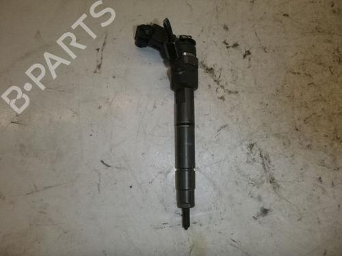 Inyector MERCEDES-BENZ A-CLASS (W169) A 180 CDI (169.007, 169.307) (109 hp) 33140336