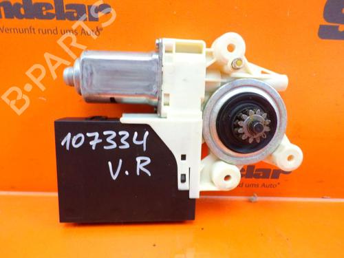 Used Right front window motor VOLVO V50 (545) 1.6 (101 hp) 24390972