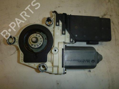 Right front window motor VW BORA Variant (1J6) 1.9 TDI | BP32636693E20