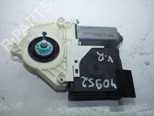 Module électronique VW PASSAT B6 Variant (3C5) 2.0 TDI (140 hp) 24381342