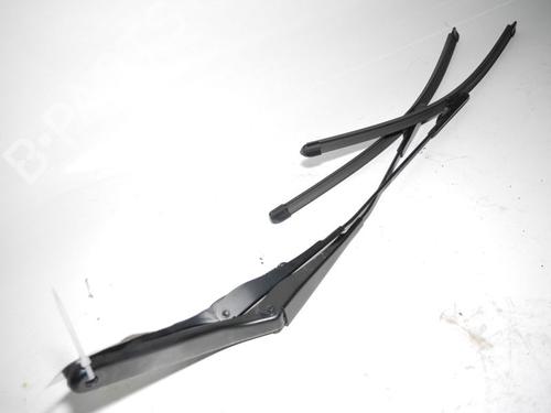 Used Front windshield wiper arm BMW 1 (E87) 118 d (122 hp) 24381072