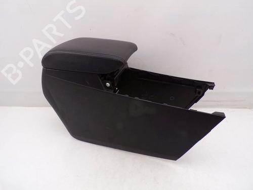Used Armrest / Center console Armrest / Center console MAZDA 6 Estate (GJ, GL) 2.0 (GJEFW) (146 hp) 33892500 33892500