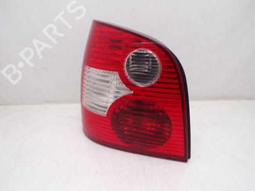 Venstre baglygte VW POLO IV (9N_, 9A_) 1.2 12V (64 hp) 32840943