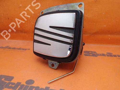 Maneta exterior porton SEAT IBIZA III (6L1) 1.4 16V (75 hp) 32834817