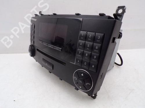 Radio MERCEDES-BENZ C-CLASS (W203) C 180 Kompressor (203.046) | BP32025960E6