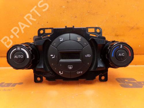 Used Climate control FORD FIESTA VI (CB1, CCN) 1.25 (82 hp) 32834888