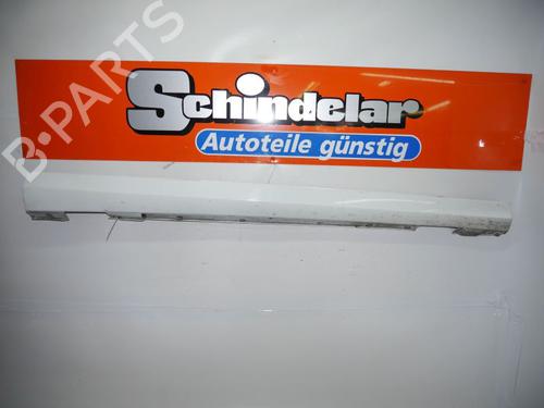 Højre sidekjole MERCEDES-BENZ C-CLASS (W204) C 220 CDI (204.002) (170 hp) 32636277