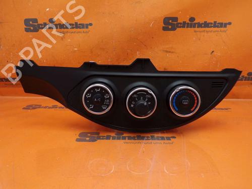 Used Climate control TOYOTA YARIS (_P13_) 1.5 (NSP131_) (112 hp) 32837948