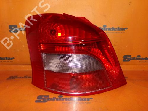 Used Left taillight TOYOTA YARIS (_P9_) 1.0 VVT-i (KSP90_, KSP90R) (69 hp) 32835251