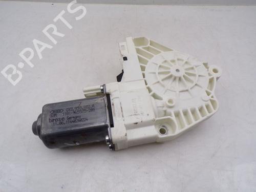 Used Right front window motor AUDI Q7 (4LB) 3.0 TDI quattro (204 hp) 33158123