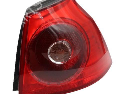 Używane Lampa tylna prawa Lampa tylna prawa VW GOLF V (1K1) 1.9 TDI (90 hp) 35813534 35813534