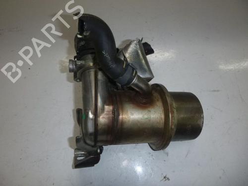 Radiateur à eau VW GOLF VII (5G1, BQ1, BE1, BE2) 1.6 TDI (105 hp) 32823076