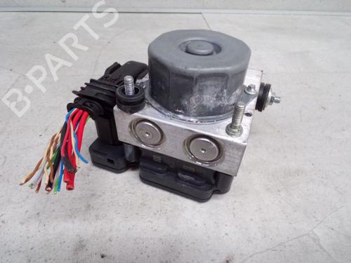 Used ABS pump DACIA LOGAN MCV II TCe 90 (K8M1, K8MA, K8AC) (90 hp) 32827667