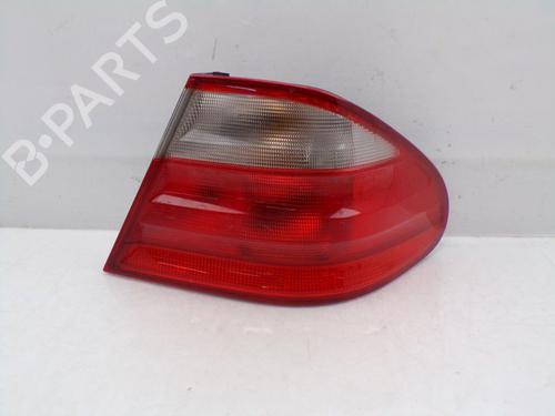 Used Right taillight Right taillight MERCEDES-BENZ CLK (C208) CLK 200 Kompressor (208.344) (163 hp) 33298427 33298427