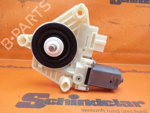 Used Left front window motor Left front window motor MERCEDES-BENZ C-CLASS (W205) C 300 (205.048) (245 hp) 33154022 33154022