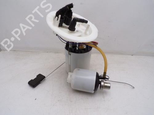 Used Fuel pump AUDI A5 Convertible (8F7) 3.0 TFSI quattro (272 hp) 32840338