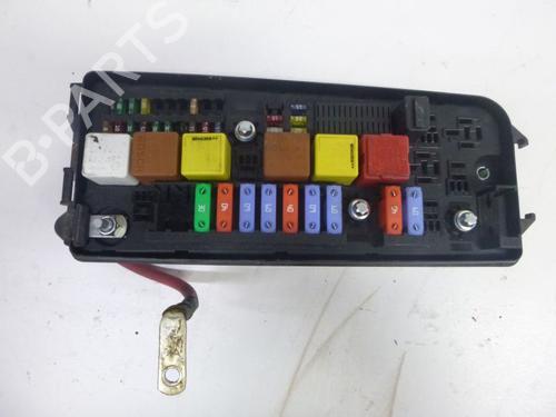 Used Fuse box OPEL SIGNUM Hatchback (Z03) 2.2 DTI (F48) (125 hp) 32635832