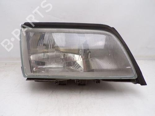 Used Right headlight MERCEDES-BENZ C-CLASS (W202) C 180 (202.018) (122 hp) 30047445