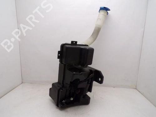 Used Windscreen washer tank VW TIGUAN (5N_) 1.4 TSI (122 hp) 32652639