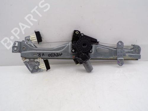 Used Front right window mechanism Front right window mechanism SUZUKI SX4 S-Cross (JY) 1.6 AllGrip (AKK 416) (120 hp) 33298496 33298496
