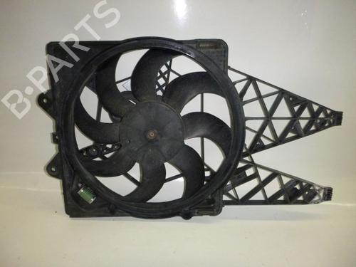 Used Support Support FIAT BRAVO II (198_) 1.4 (198AXA1B) (90 hp) 33141952 33141952