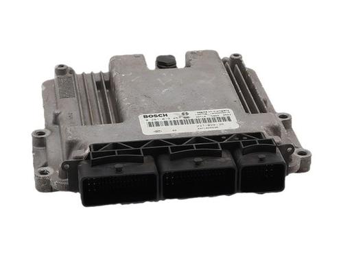 engine-control-unit-ecu-dacia-sandero-ii-2012-38030070 main image