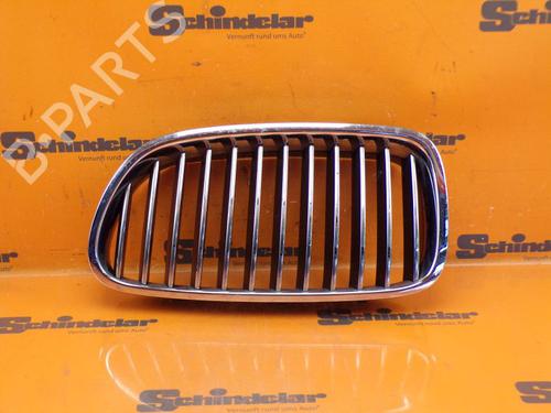 Used Grille BMW 5 Touring (F11) 520 d (184 hp) 32644761